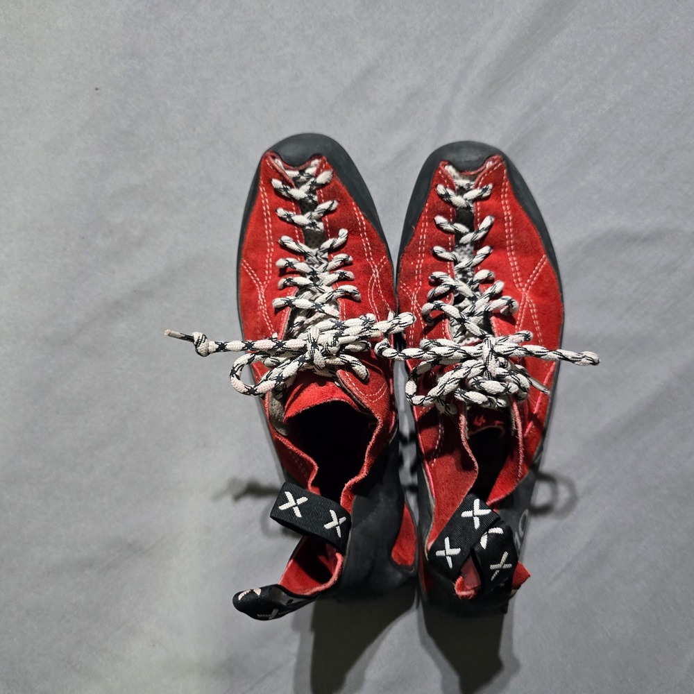 Five Ten Climbing Shoes Mens Size 11 Red Suede Stealth C4 Rubber Lace Up